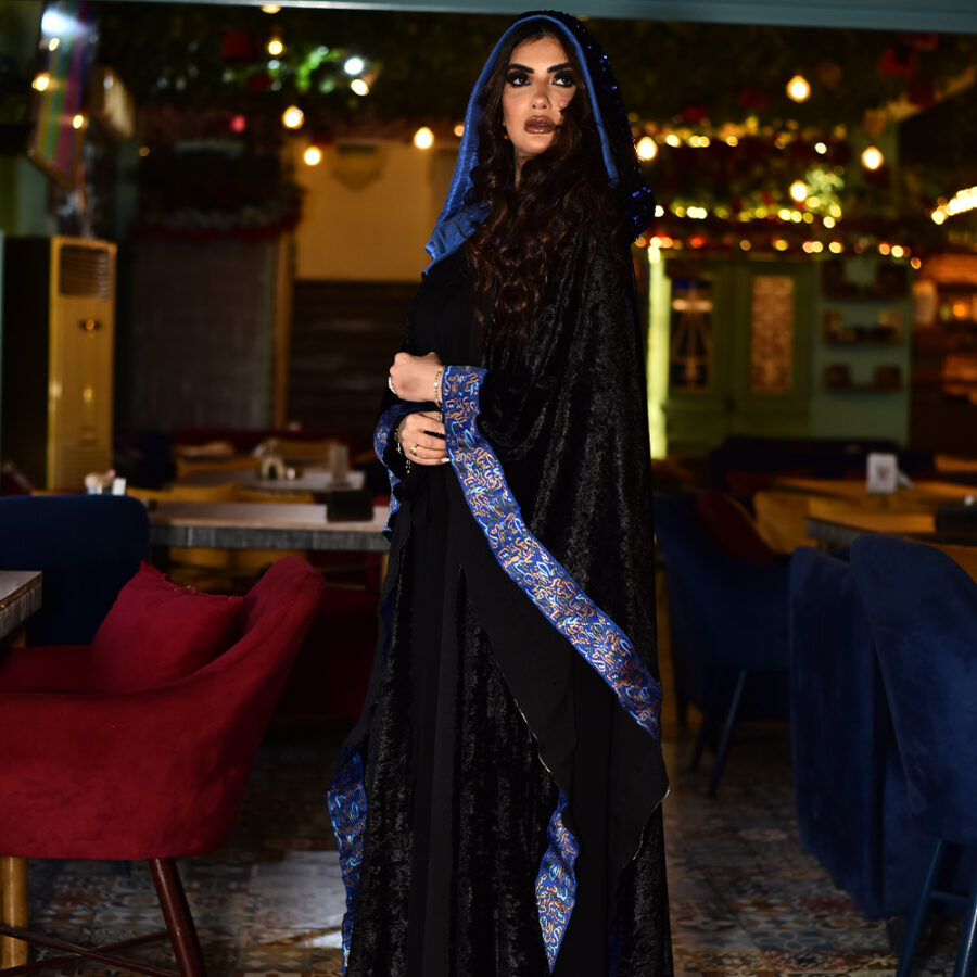 BLACK & BLUE Kaftan – A Fusion of Tradition & Modern Elegance - Image 2