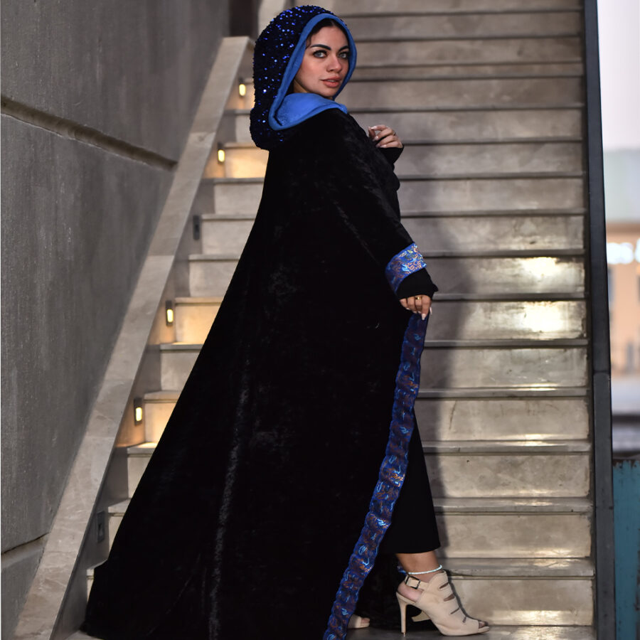 BLACK & BLUE Kaftan – A Fusion of Tradition & Modern Elegance - Image 3