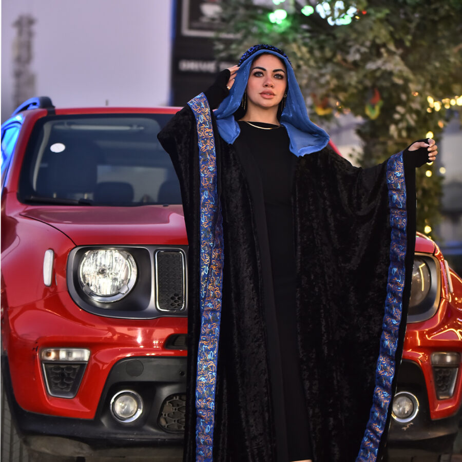 BLACK & BLUE Kaftan – A Fusion of Tradition & Modern Elegance - Image 2
