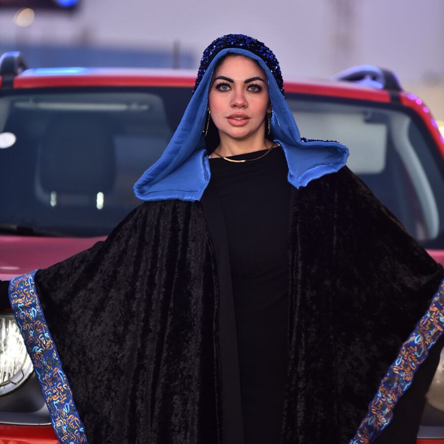 BLACK & BLUE Kaftan – A Fusion of Tradition & Modern Elegance - Image 4
