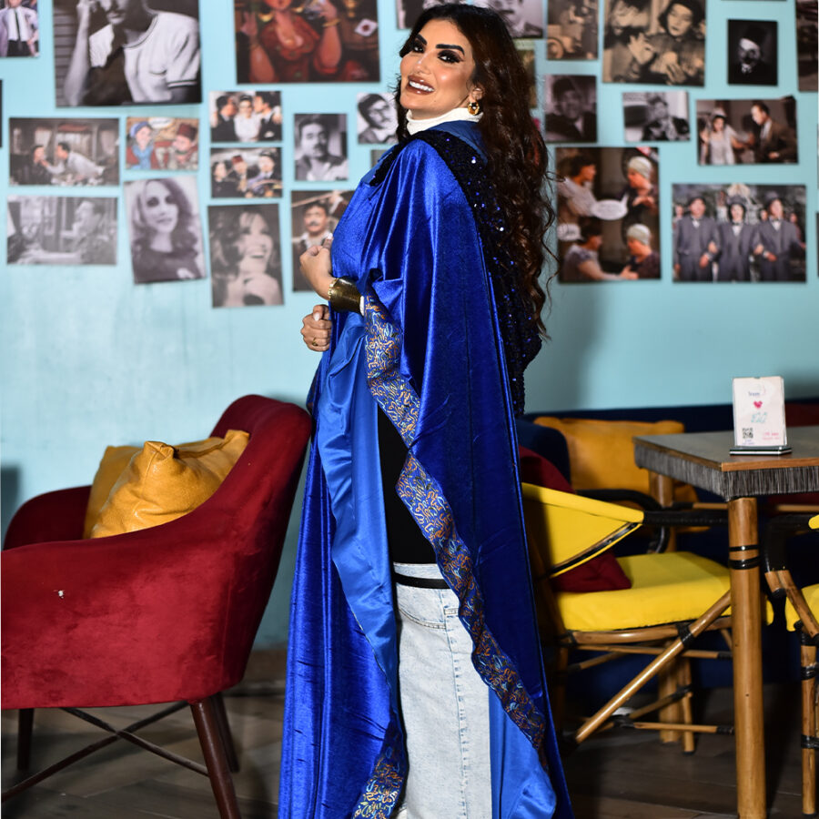 BLACK & BLUE Kaftan – A Fusion of Tradition & Modern Elegance - Image 5