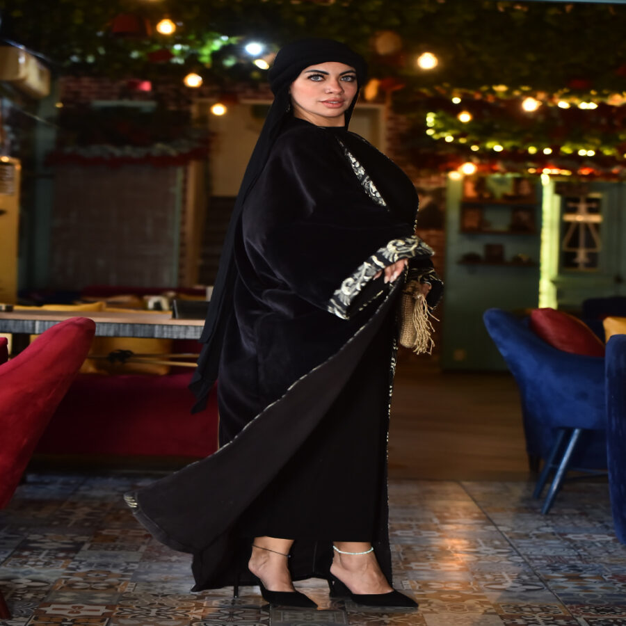 HANOVIAN Black Kaftan – Timeless Elegance with a Modern Twist - Image 4